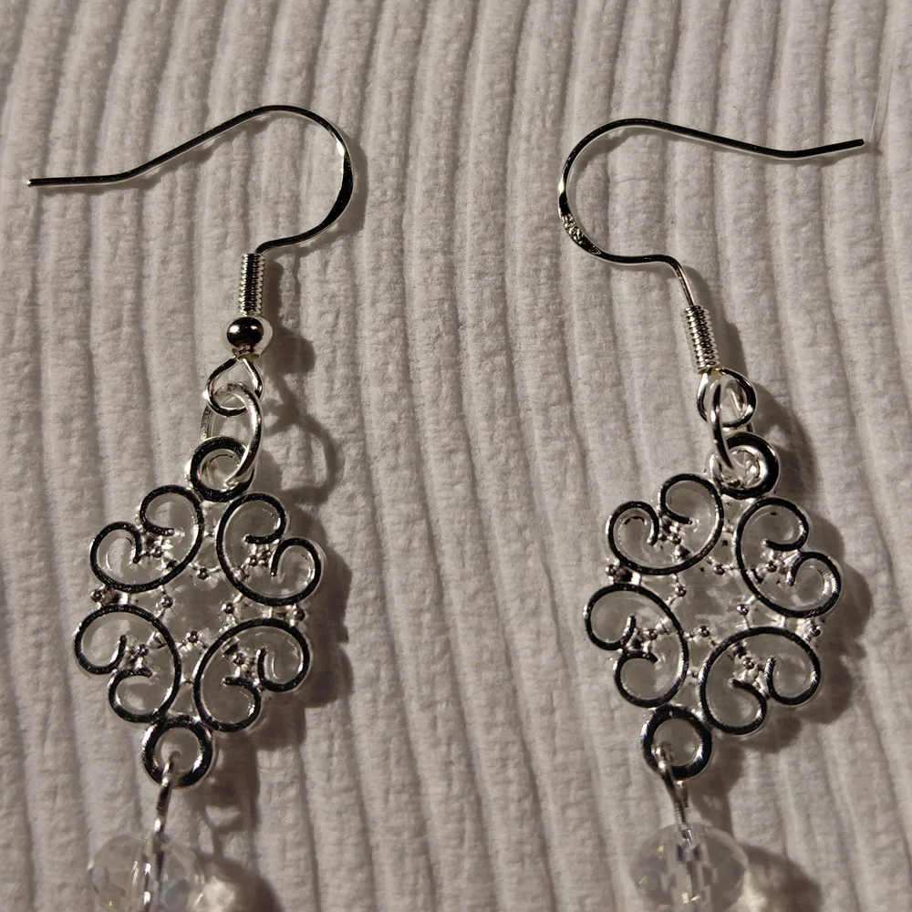 Vampire Cat 2.5" Dangle Earrings Handmade with Blood Red Accent Bead & Crystals. - Picture 5 of 5